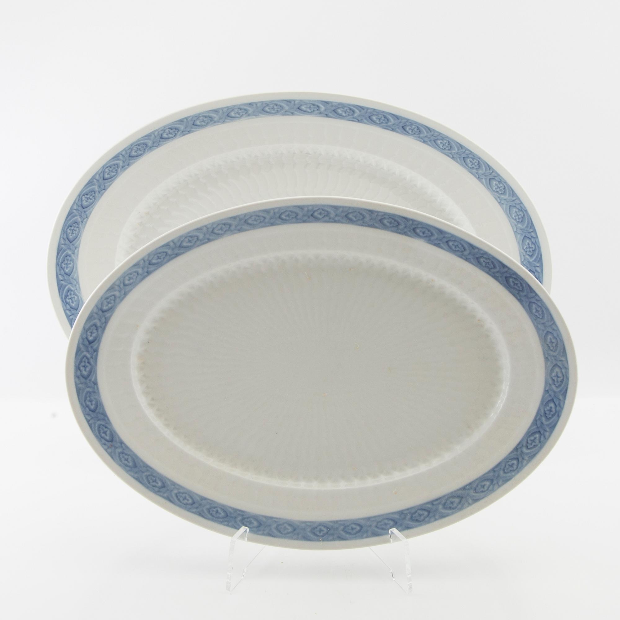 Arnold Krogh, service approx. 66 pcs "Blue Fan", Royal Copenhagen Denmark.
