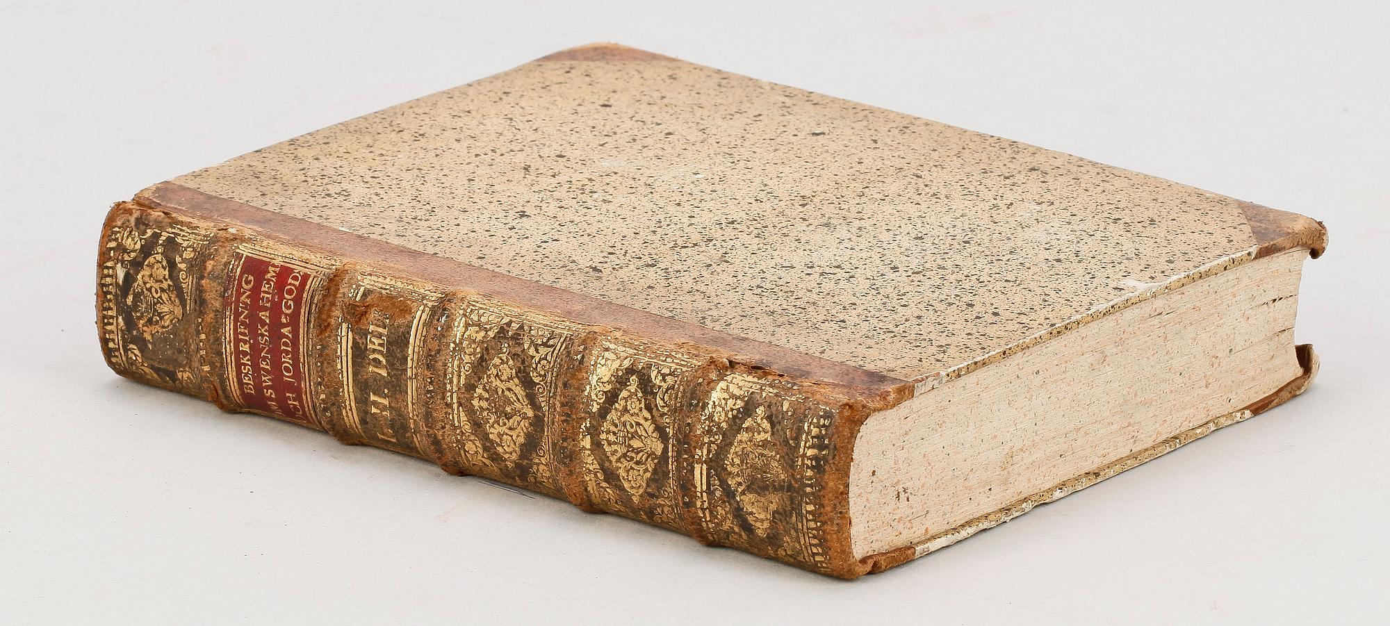 BÖCKER, ett band med 2+1, bla "Beskrifning om Swenska Hemman och Jordagods" av Anders Botin, Stockholm 1755.