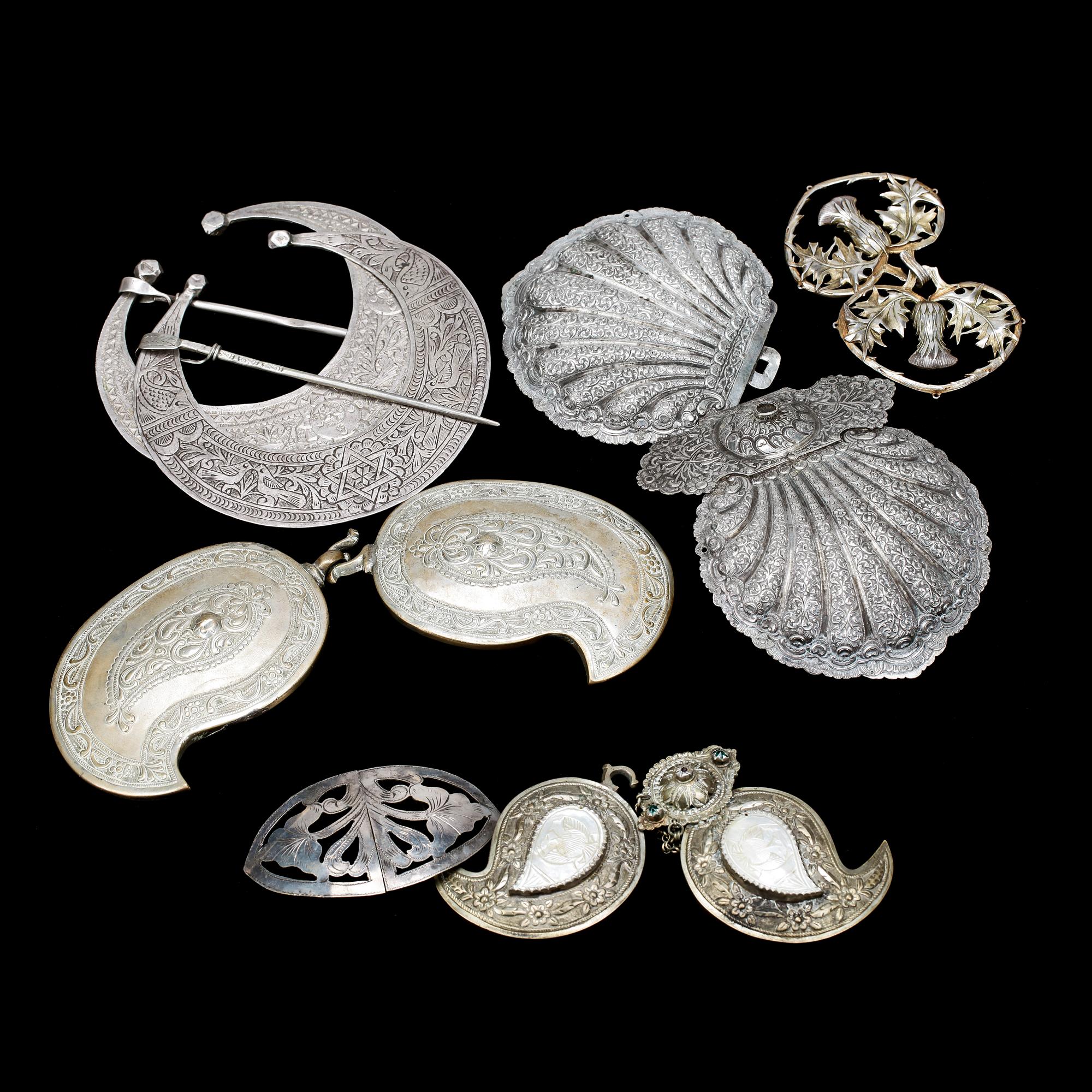 DRÄCKTSMYCKEN, 7 delar, metall, Orientaliskt, 1800-tal.
