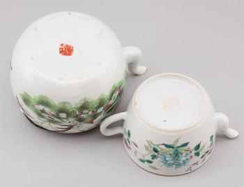 TEKANNOR, 2 st, porslin, Kina, 1800-/1900-tal.