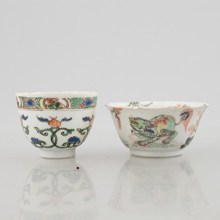 Koppar, fyra stycken, porslin, Qingdynastin, Kangxi (1662-1722).