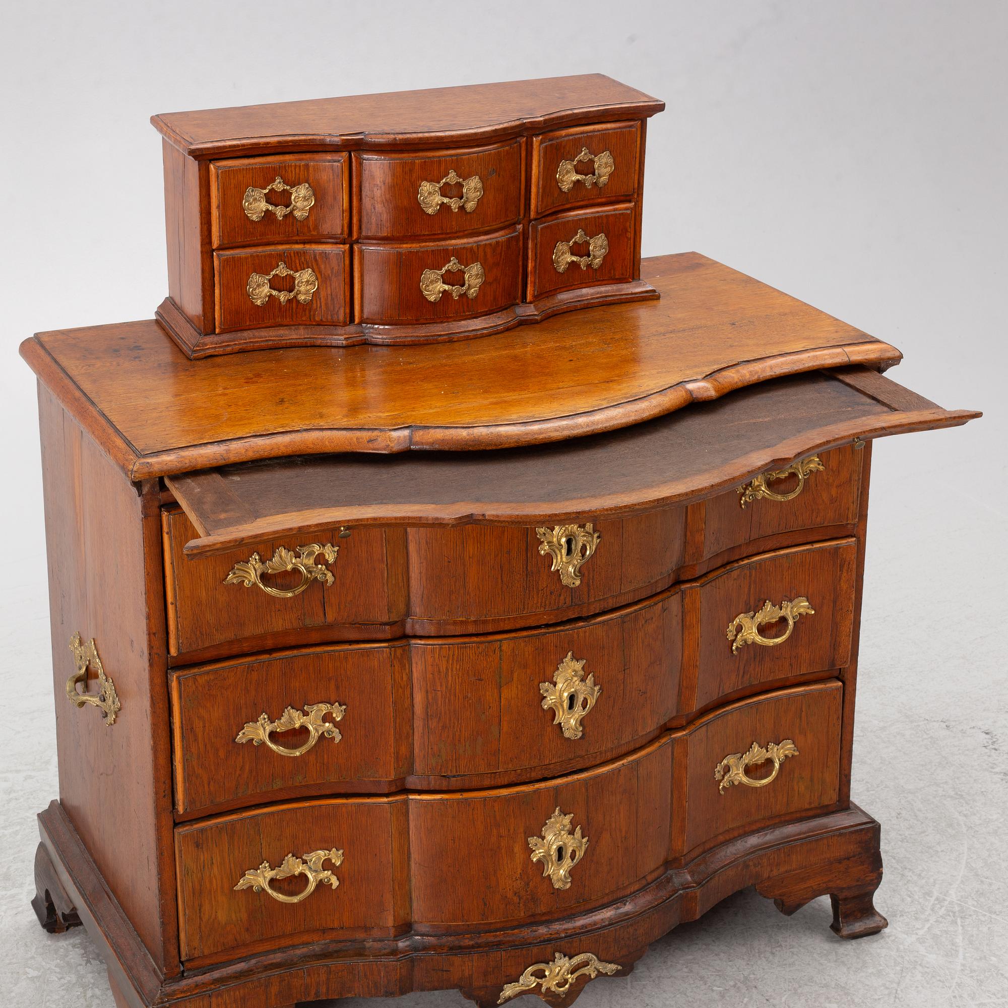 Bureau, late Baroque 18th century.