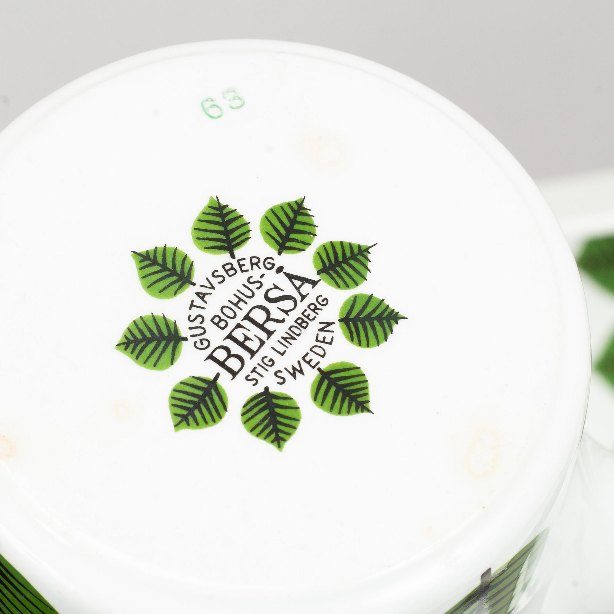 Stig Lindberg, mat- och teservis, porslin, 46 delar, "Berså"
Gustavsberg.