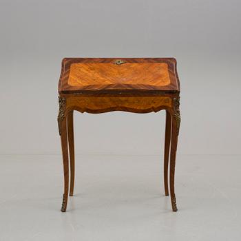 SKRETÄR, Louis XV-stil 1900-talets första hälft.