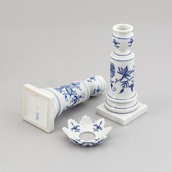 Meissen, servisdelar, 23 st, porslin, "Zwiebelmuster/Lökmönstret", Tyskland.