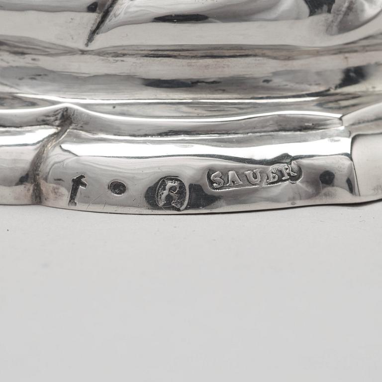 Isak Sauer, ljusstakar, ett par, silver, Stockholm 1755. Rokoko.
