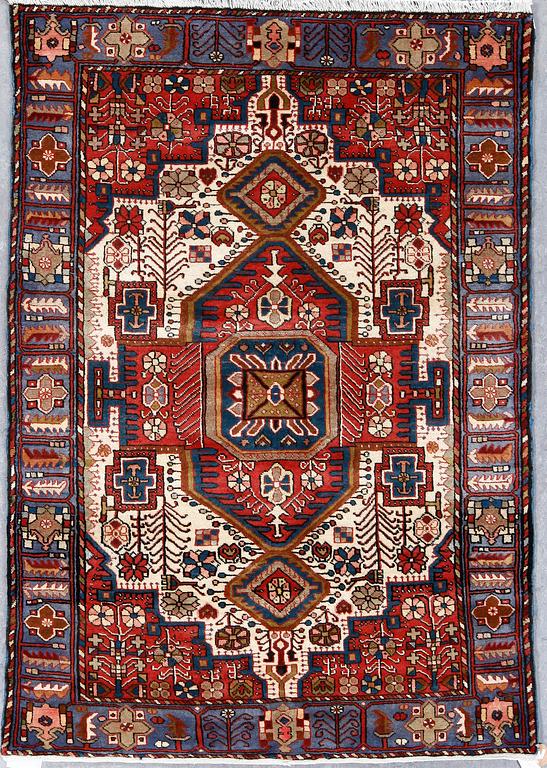 MATTA. Nahavand, ca 192x135 cm.