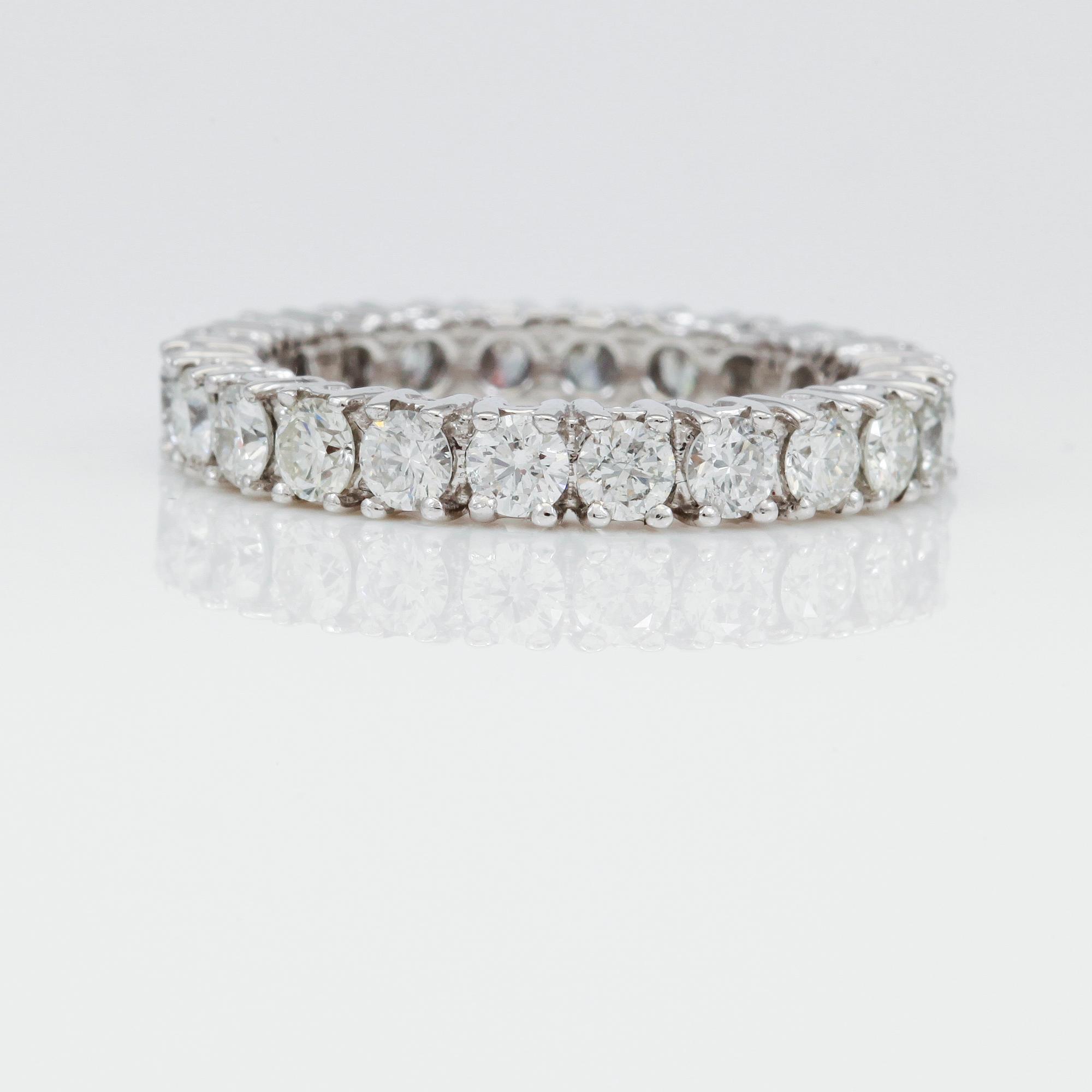 RING, briljantslipade diamanter totalt ca 1.60 ct.