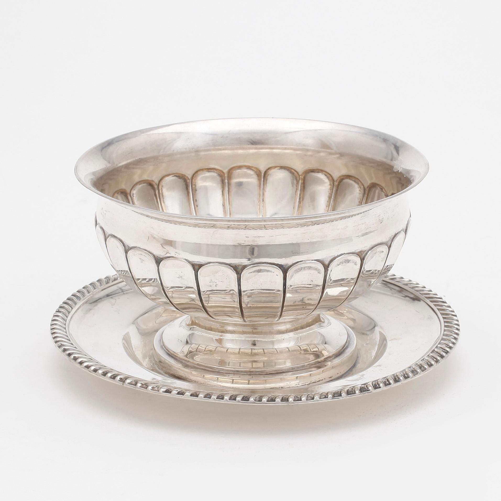 SÅSSKÅL, silver, Svea Svensson, Stockholm, 1910. Vikt ca 366g.