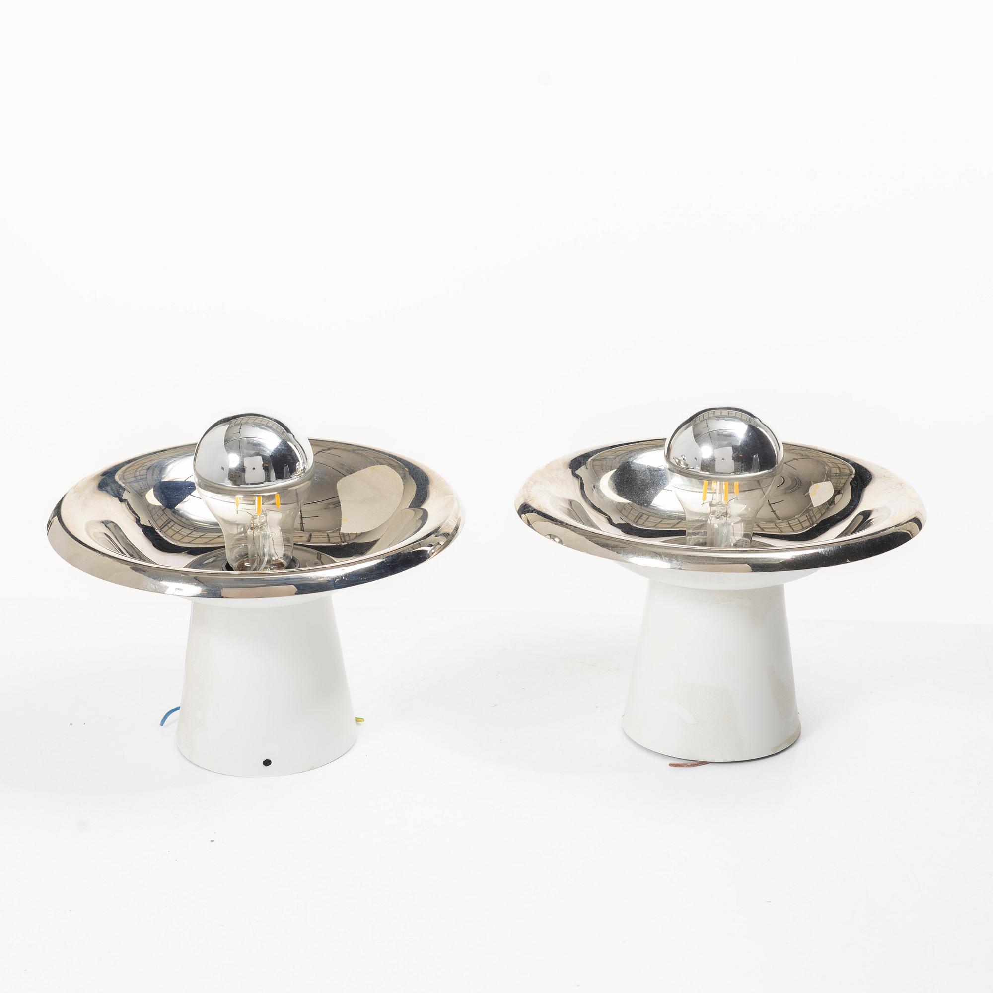 Josef Frank, a pair of ceiling lamps / wall lamps, model 2162, Svenskt Tenn, 2021.