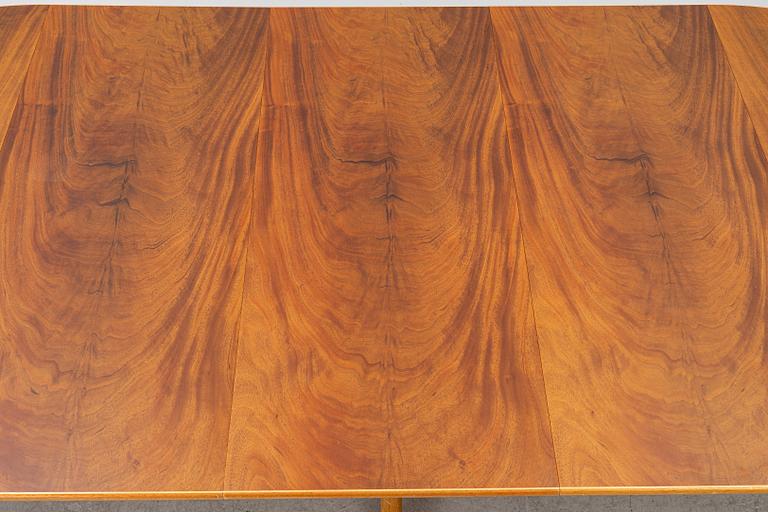 Josef Frank, Dining table, model 771, Svenskt Tenn, after 1985.