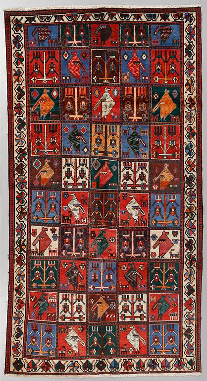 MATTA, Bachtiari, sent 1900-tal, ca 280x150 cm.