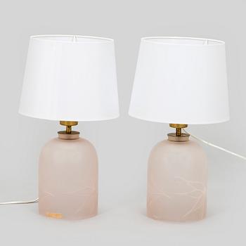 Pöytävalaisimia, pari, Murano, jälleenmyyjä Stockmann, 1980-luku.