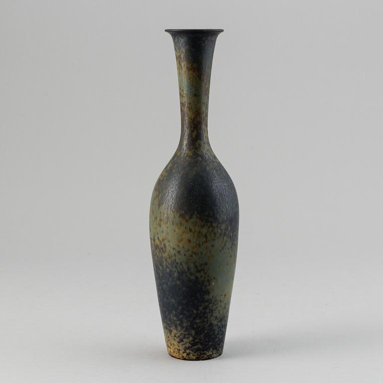 GUNNAR NYLUND, a stoneware vase, Rörstrand. Sweden 1950-60's.