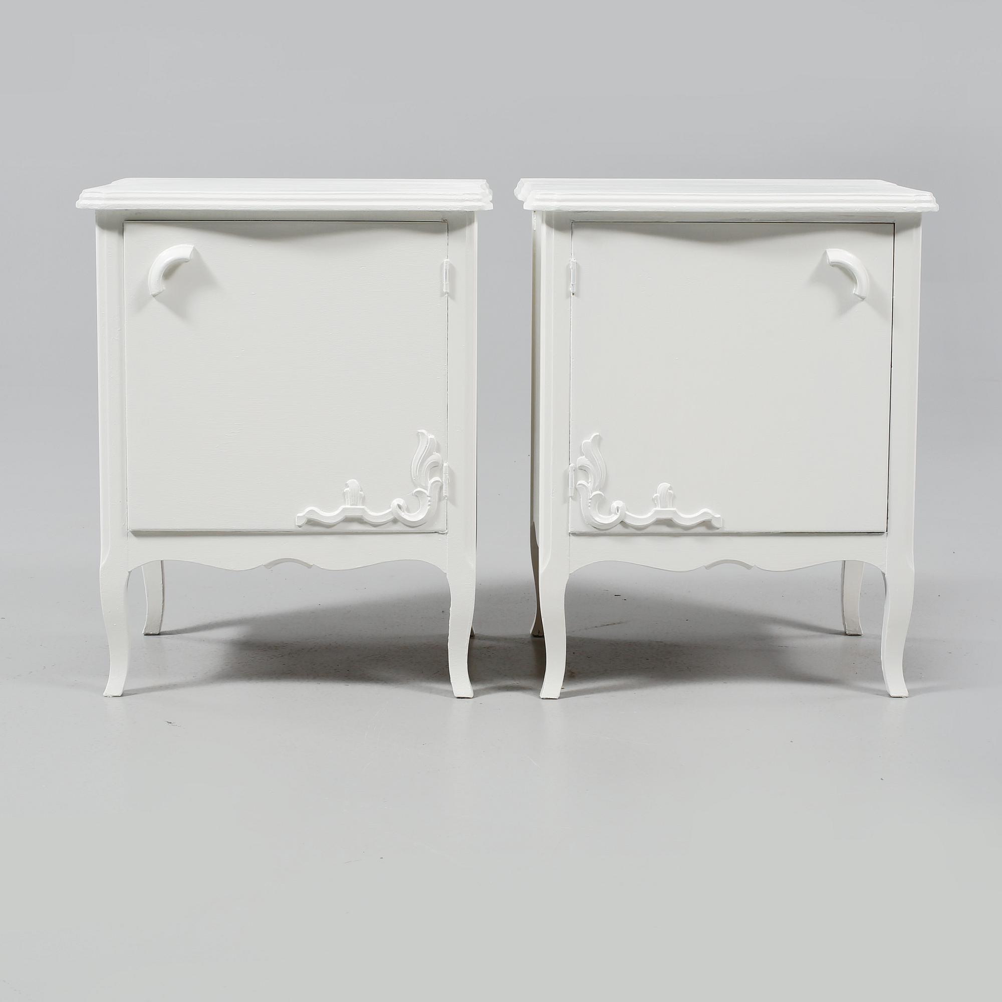 SÄNGBORD, ett par, Svensk Möbelindustri, 1900-talets andra kvartal.