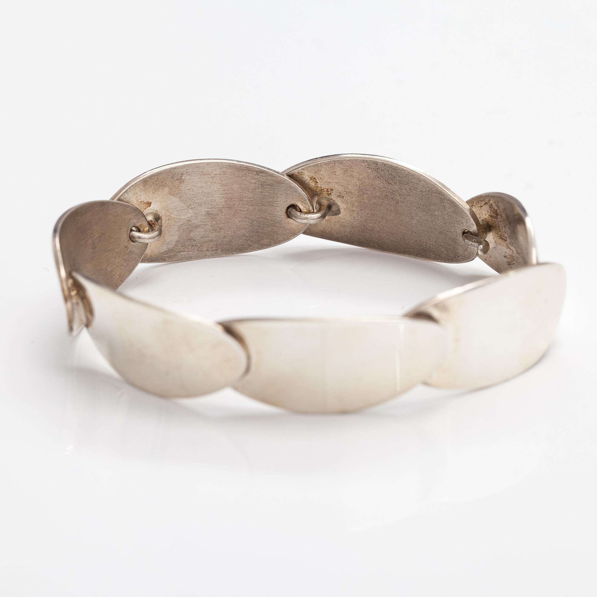 Pekka Piekäinen, A silver bracelet. Prototype.