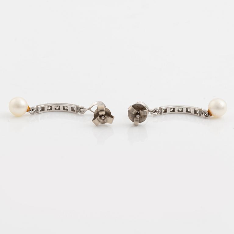 Necklace and earrings, a pair, cultured pearls, white gold, and brilliant- and octagon-cut diamonds.