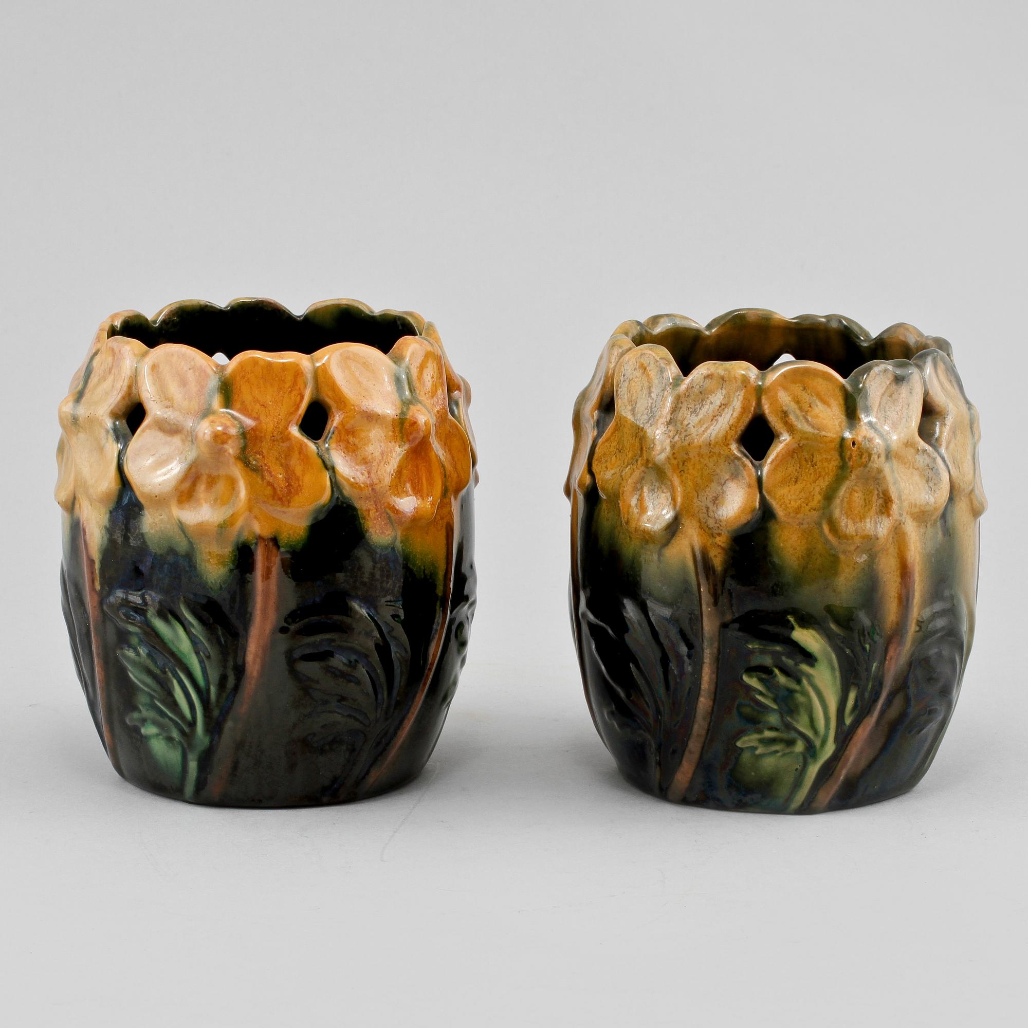 VASER, ett par, Michael Andersen & Son, Danmark, jugend, omkring sekelskiftet 1900, stämplesignerade.