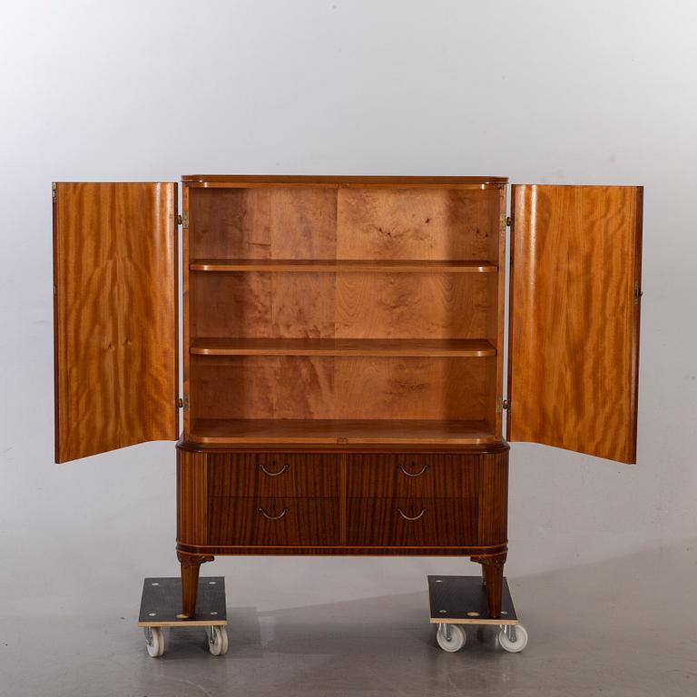 A mid 20th century cabinet.