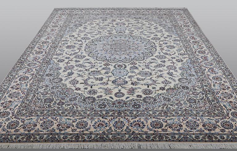 MATTA, Nain 6 LAA, part silk, ca 325 x 250 cm.
