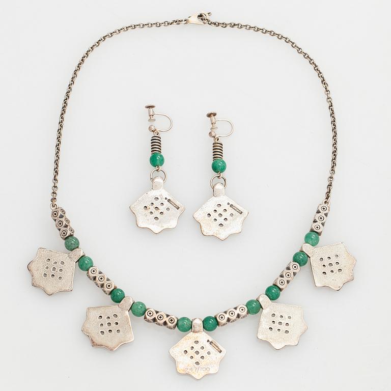 Kalevala Koru, collier och örhängen "Kanteletar"  silver, aventurin kvarts. Kalevala Koru, Helsingfors 1990.