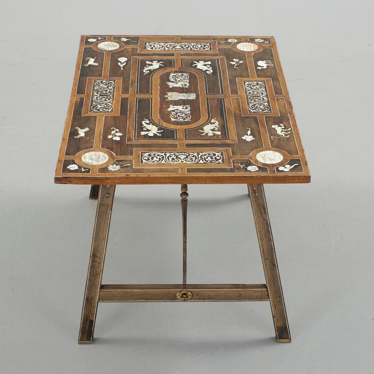 BORD, Barock/barockstil, bl a 1700-tal.
