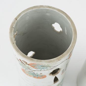 A Chinese porcelain hat stand and a brush pot, 20th Century.
