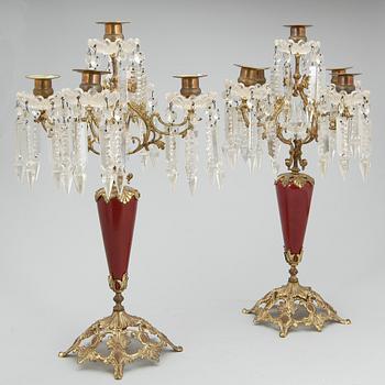 KANDELABRAR, ett par, oscarianska, 1800-talets slut.