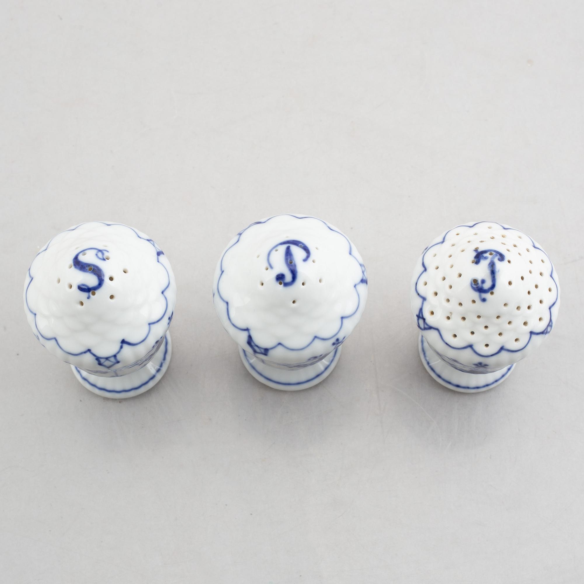 Three salt and pepper shakers, a sauce boat and a sauce tureen, "Blue Fluted"/"Musselmalet", Royal Copenhagen.