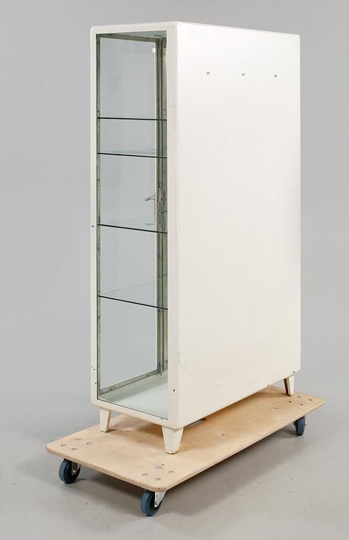 LÄKARSKÅP, 1900-talets andra hälft.