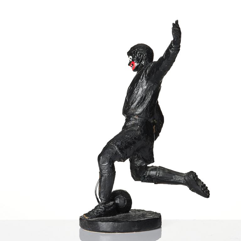 Makode Linde, Fotbollsspelare.