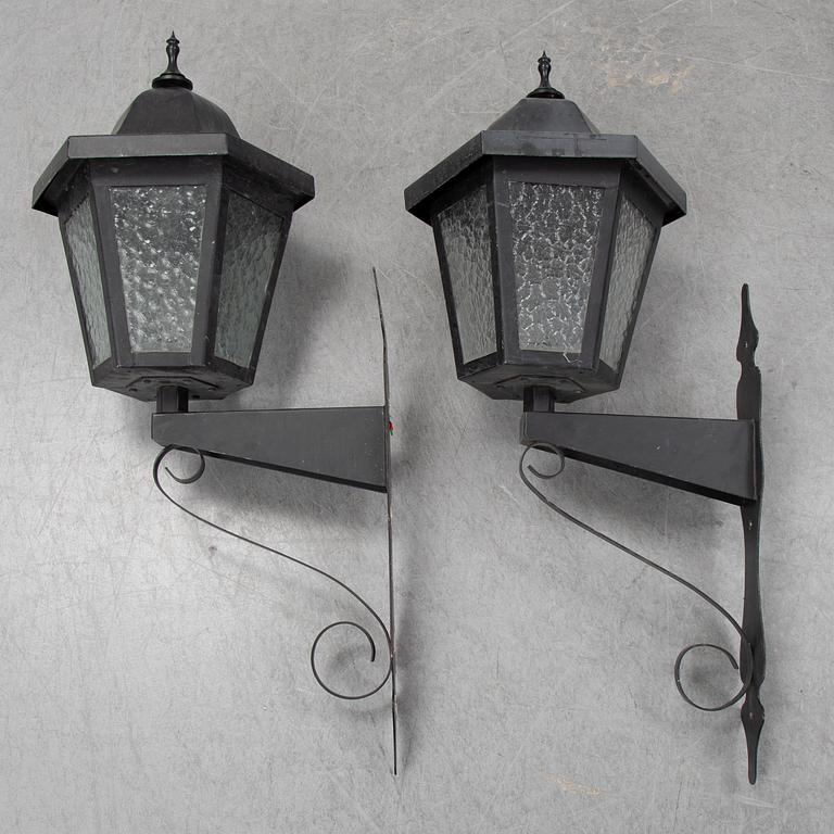 A pair of 1970's wall-lamps.