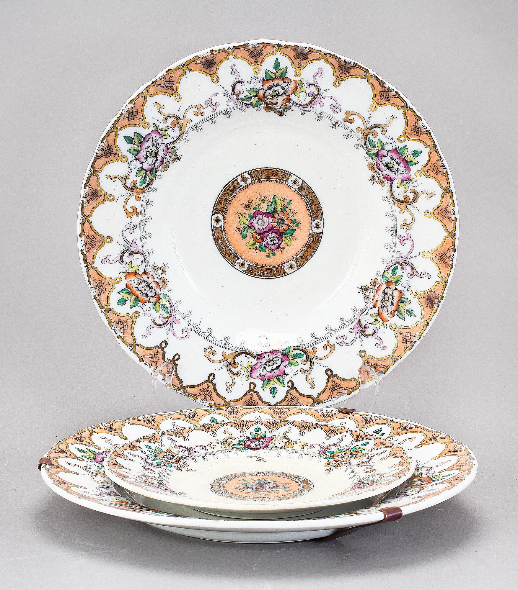 MATSERVIS, 118 delar,  ironstone, "Parisienne", Rörstrand, 1866-1879.