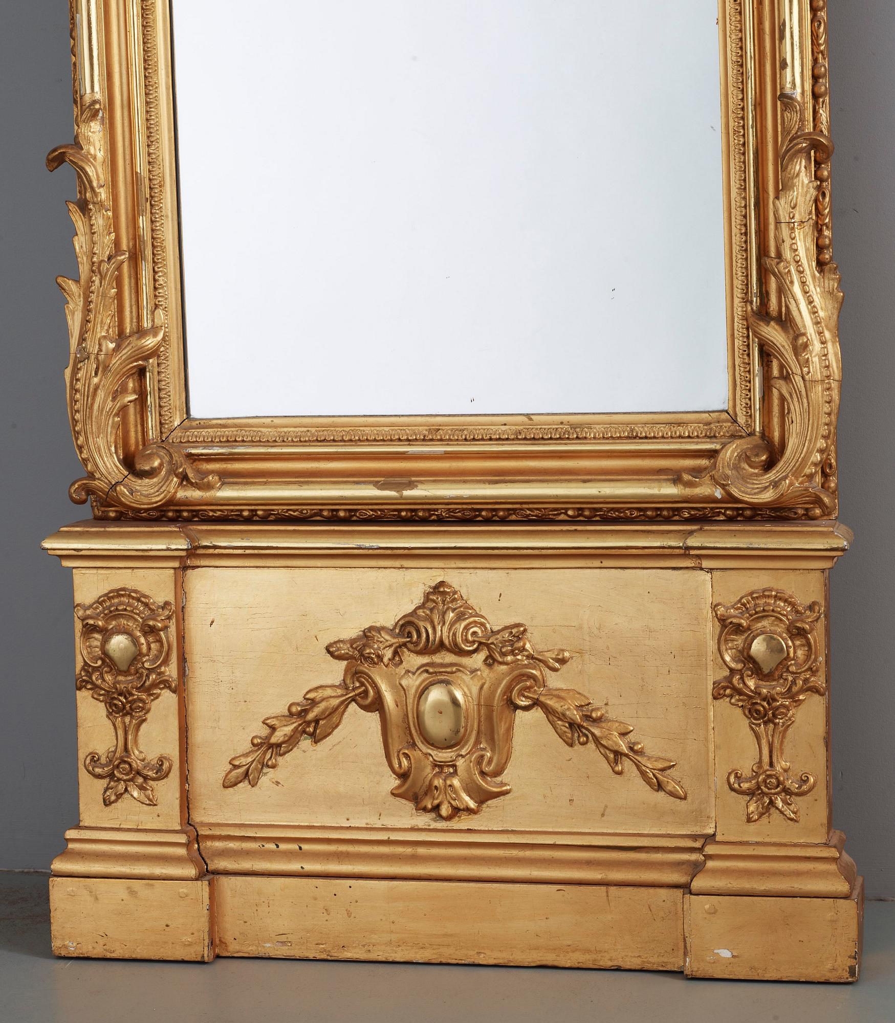 GOLVSPEGEL MED KONSOL, nyrokoko, 1800-talets andra hälft.