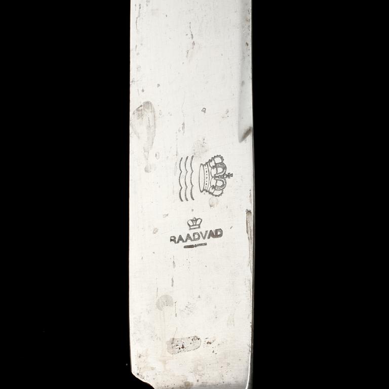 KNIVAR, 20 st, porslin och stål, "Musselmalet", 1900-talets första del.