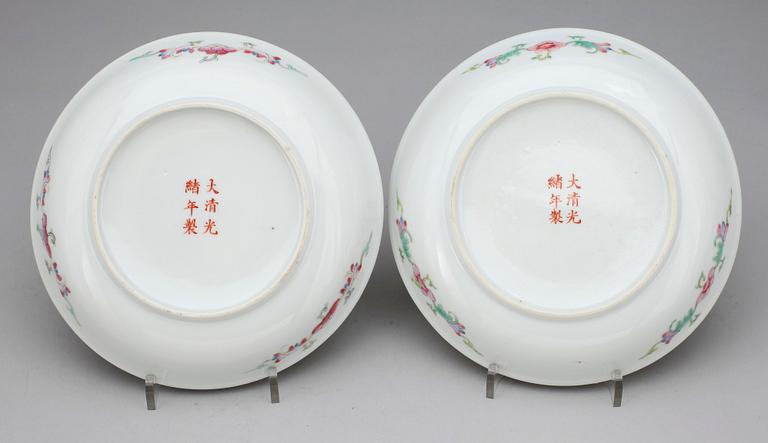 SKÅLFAT, ett par, porslin, Kina, Guangxu, 1900-tal.