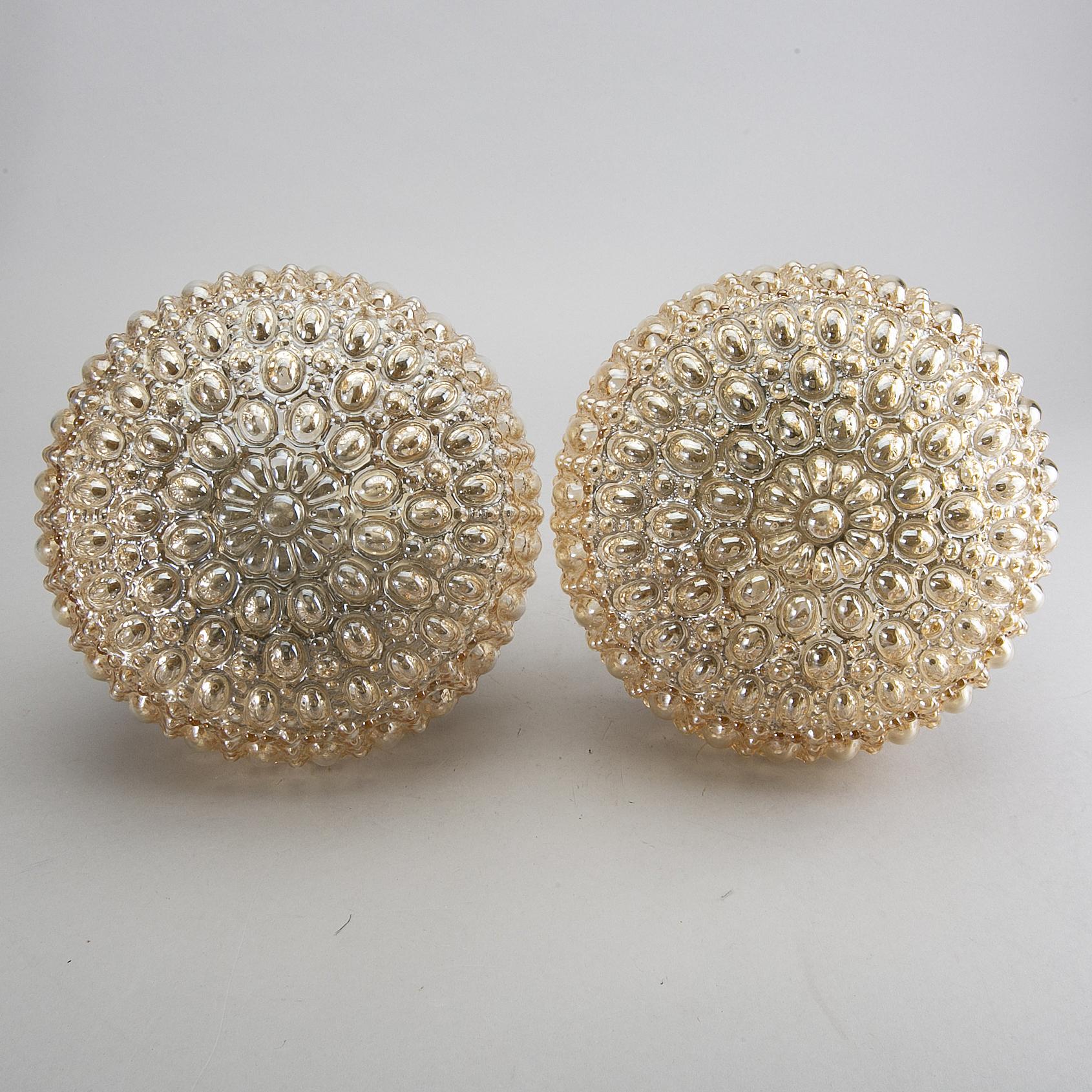 Taklampor/vägglampor, ett par, Glashütte Limburg, Tyskland, 1900-talets andra hälft.