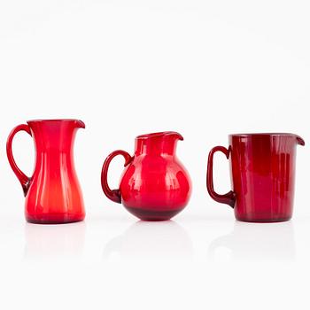 34 pieces of swedish red glass, including Reijmyre and Monica Bratt.