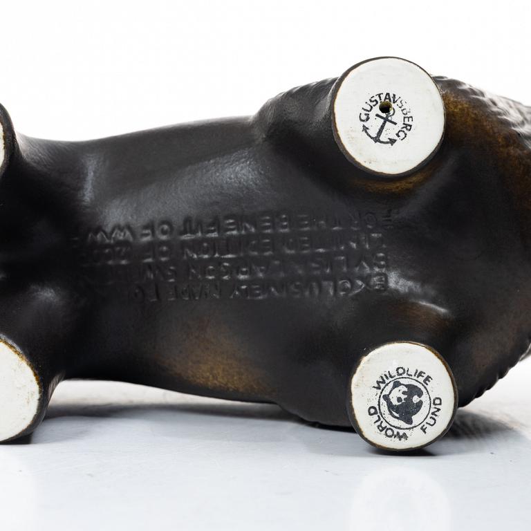 Lisa Larson, a 'Säl' and 'Utter' figurine, Gustavsberg for NK, Nordiska Kompaniet in collaboration with WWF.