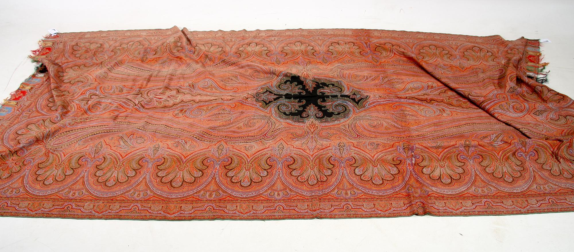 PAISLEYSJAL, textil, 1900-talets första hälft, ca 300x147.