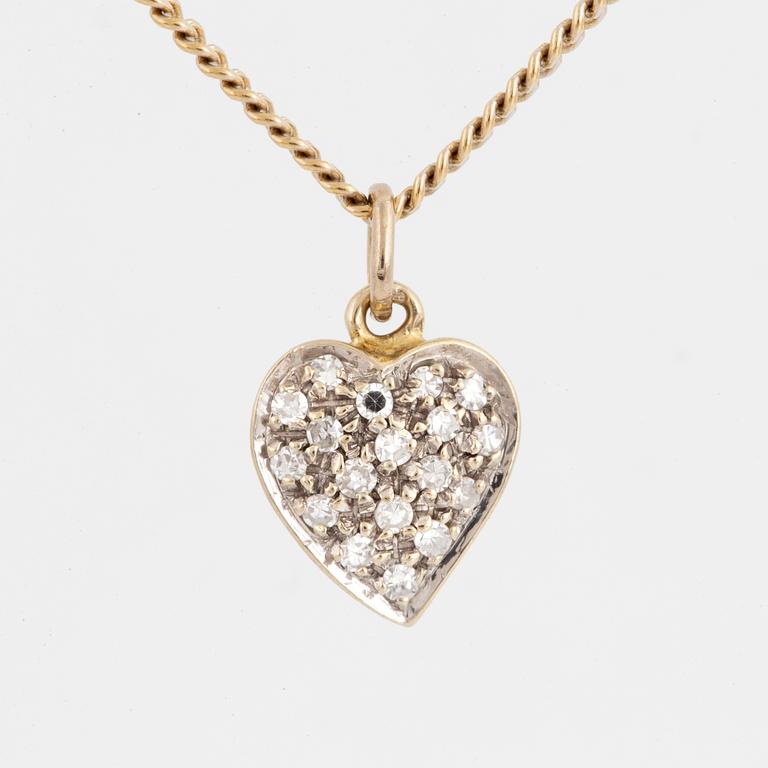 Hear shapet pendant with diamonds, with chain.
