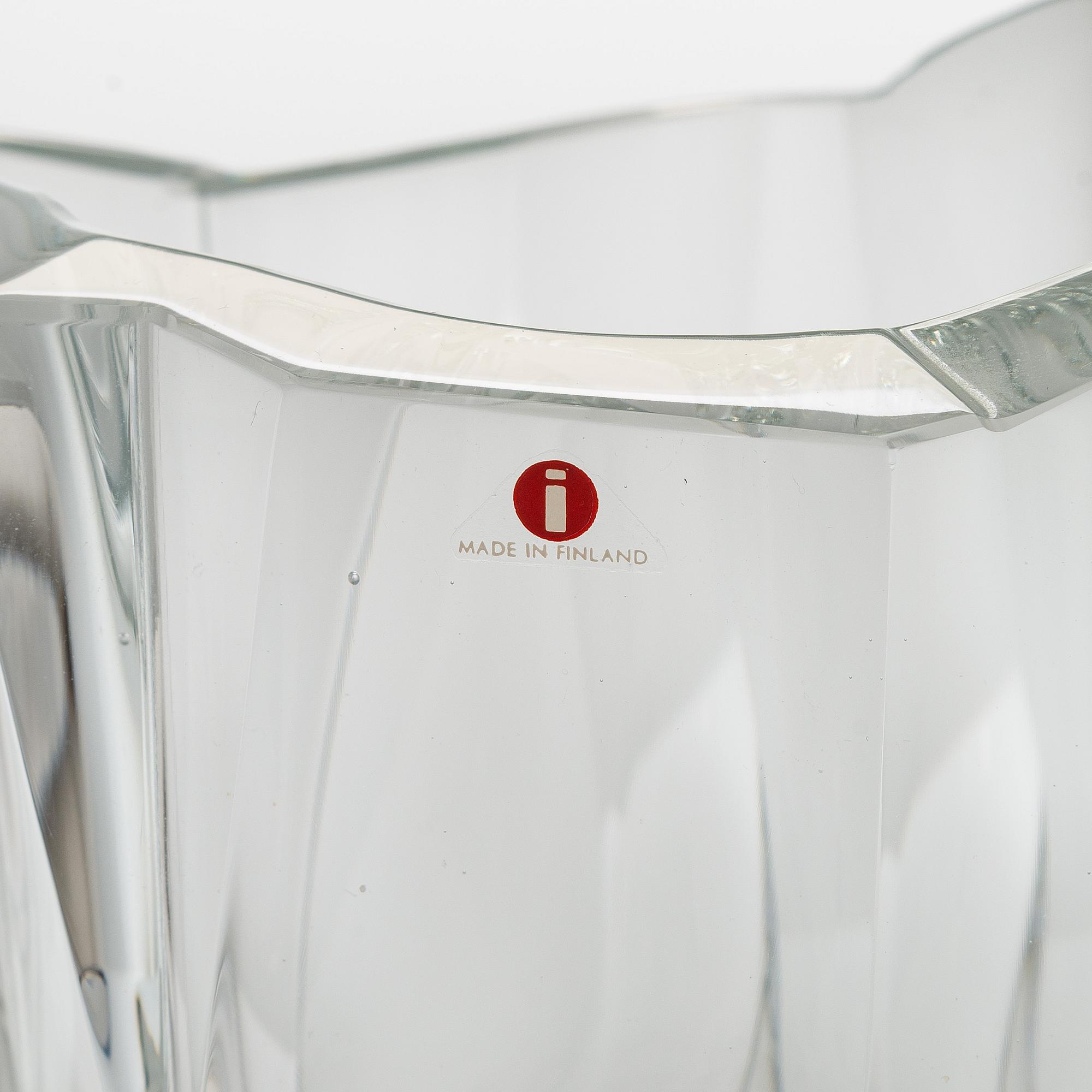 Tapio Wirkkala, vas, "Isberg", signerad Tapio Wirkkala 3825.