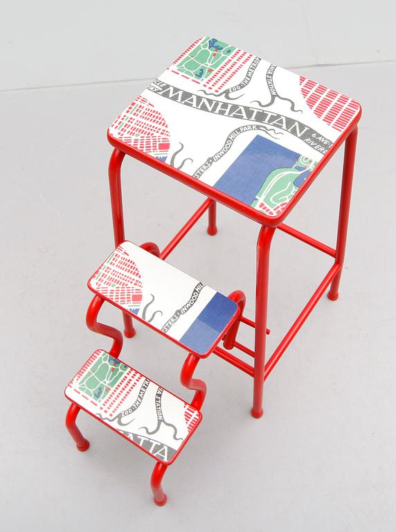 STEGPALL, 1950-tal, med motiv "Manhattan" efter Josef Frank.