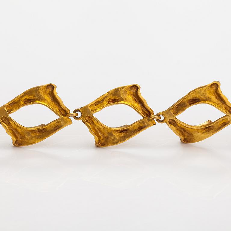 Helky Juvonen, A 14K gold bracelet. Westerback, Helsinki 1976.