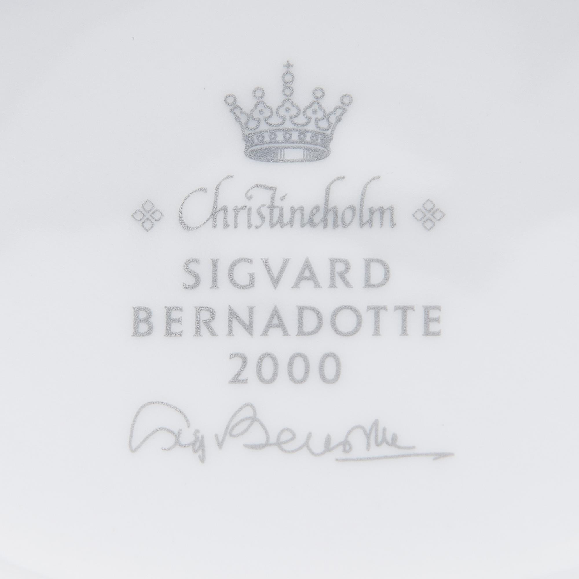 SIGVARD BERNADOTTE, MATSERVIS, GLASSERVIS SAMT BESTICK, 190 delar "Christineholm" / "Marianne" Millenium 2000.