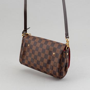 Louis Vuitton, a Damier Ebene handbag, 2015.