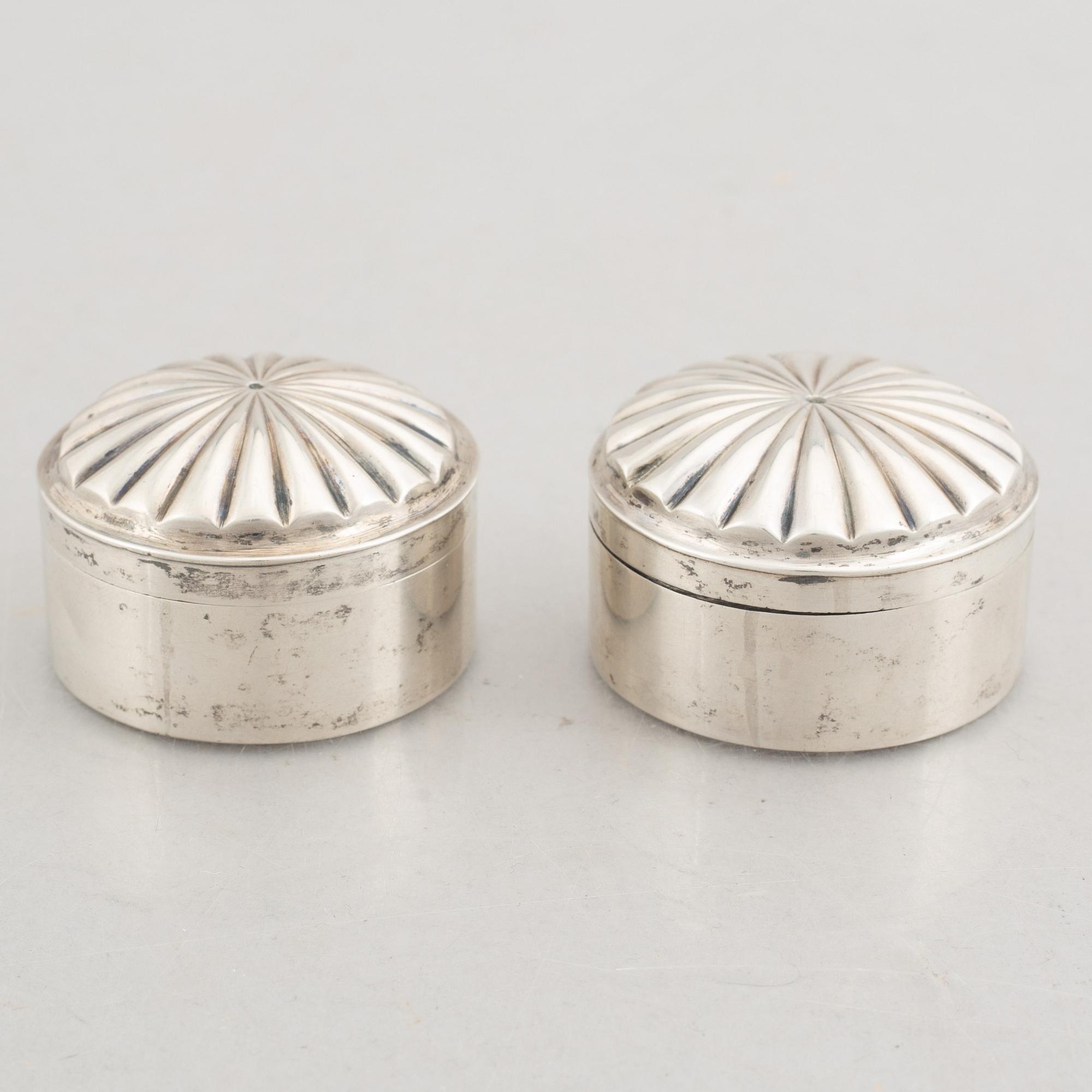 A pair of Swedish silver boxes, mark of Christian Hammer, Stockholm 1849.