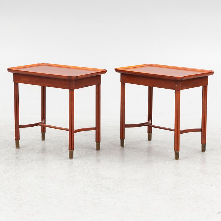 Side tables, a pair, Ferdinand Lundqvist, first half of the 20th century.