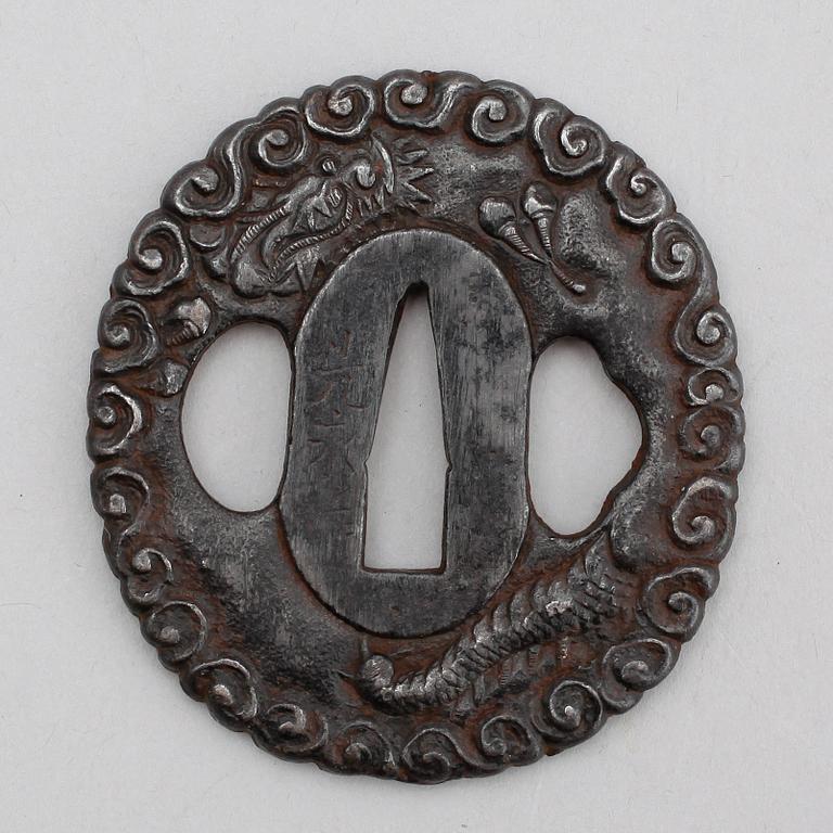 TSUBA, metall, signerad Mitsunaga, Japan, 1800-/1900-tal.