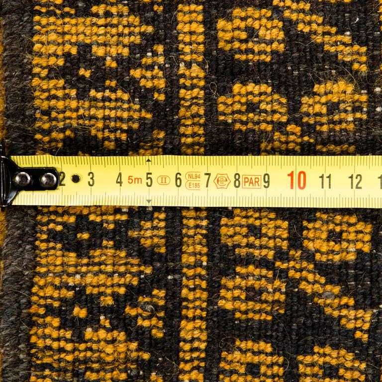 An Afghan carpet, old. Circa 280x202 cm.